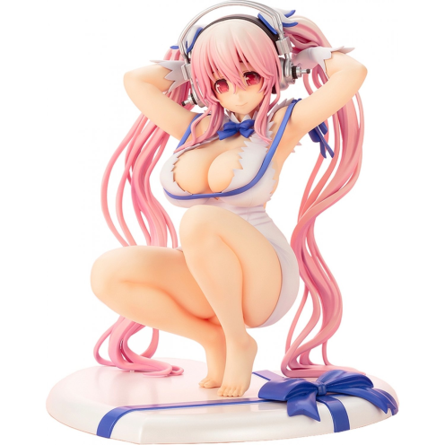 super-sonico-x-is-it-wrong-to-try-to-pick-up-girls-in-a-dungeon-555995.1